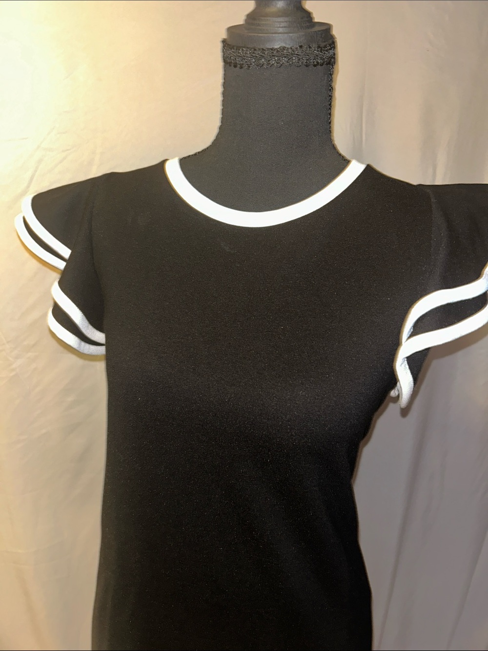 Anne Klein Black Short Sleeve Knit Top with White Trim